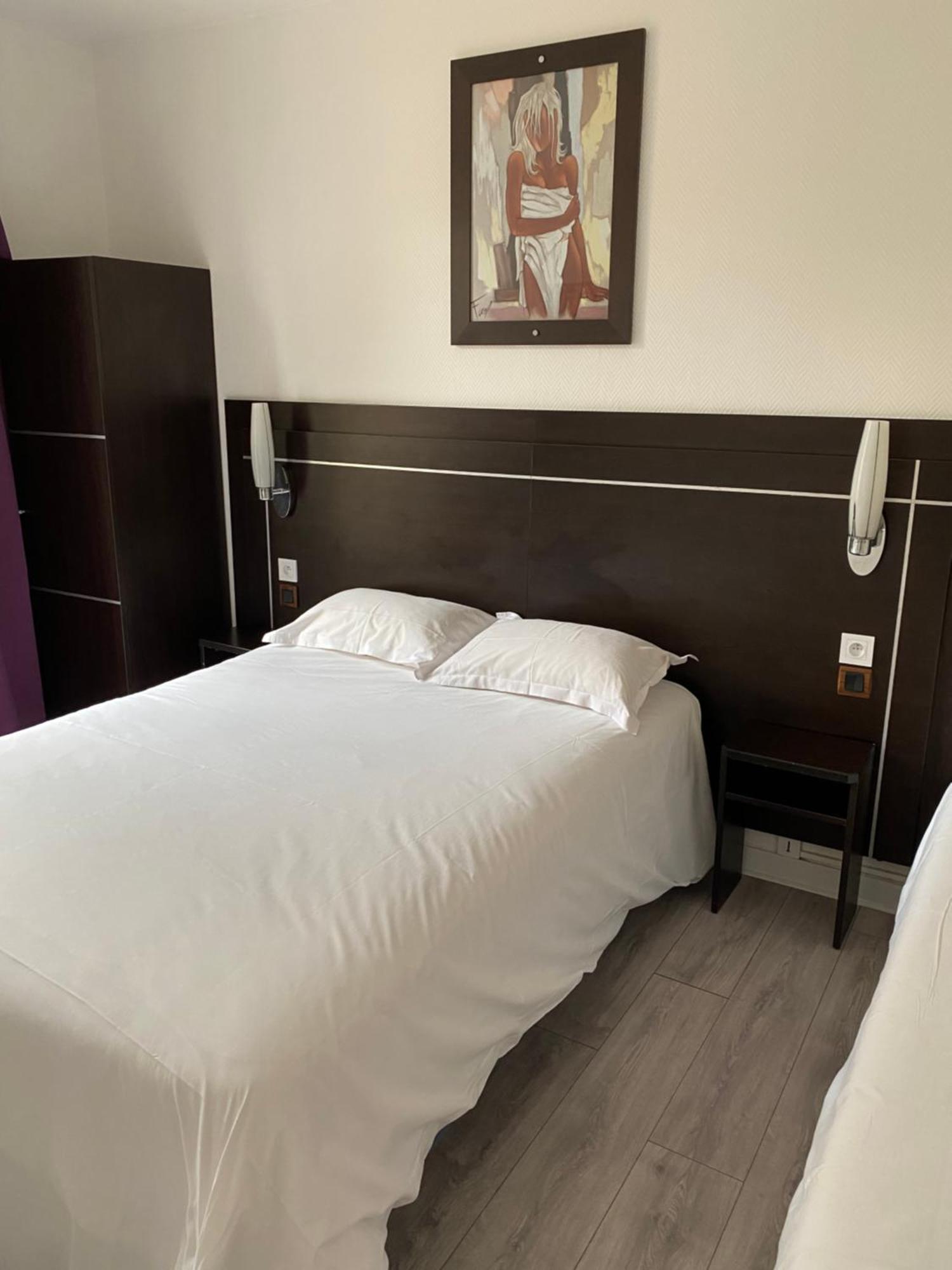 Hotel Le Home Saint Louis แวร์ซาย ภายนอก รูปภาพ