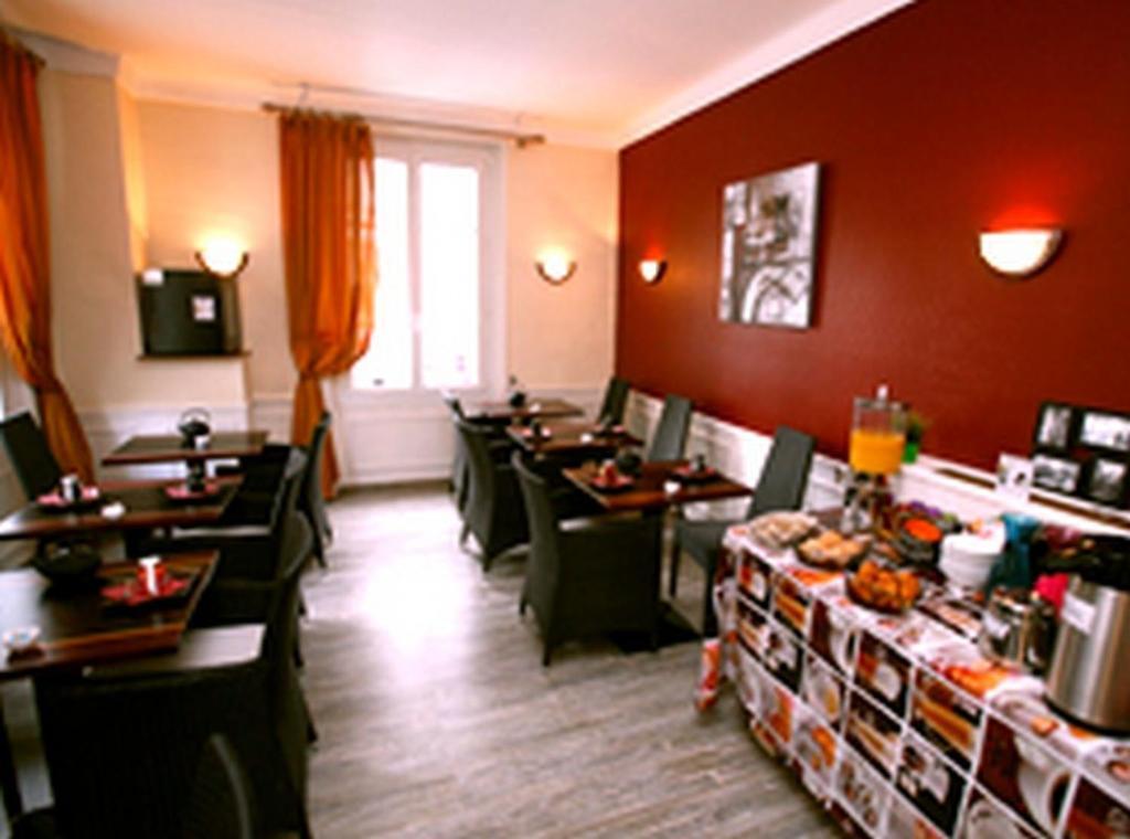 Hotel Le Home Saint Louis แวร์ซาย ภายนอก รูปภาพ